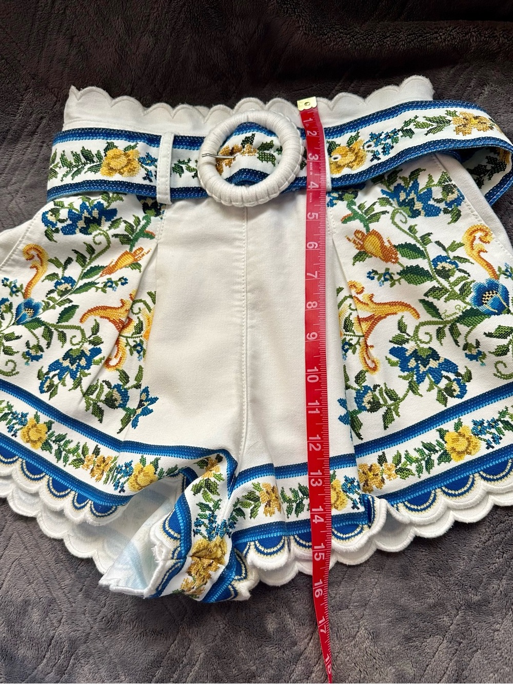 FARM Rio Emily Floral Tapestry Belted Shorts Size 25 - Picture 9 of 15
